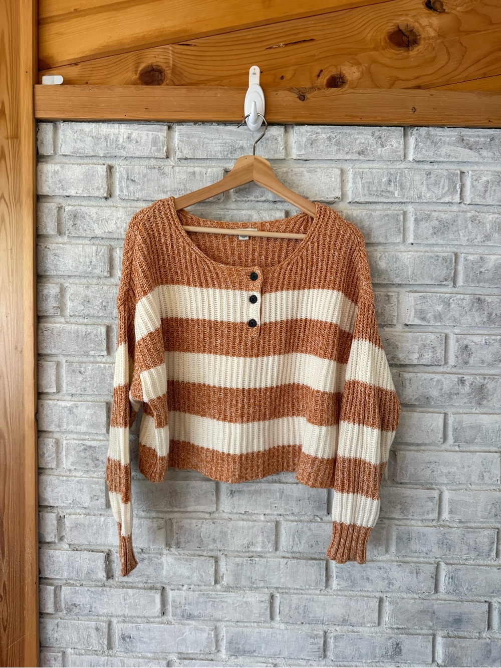American Eagle Outfitters Striped Scoop-Neck Sweater in Rust and Cream